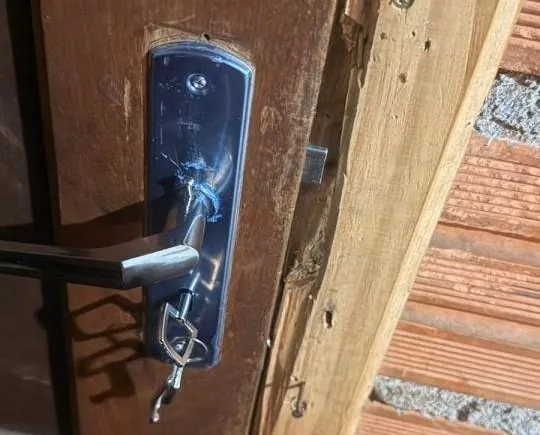 Homem é preso após arrombar porta de residência e agredir ex-companheira em Erval Velho