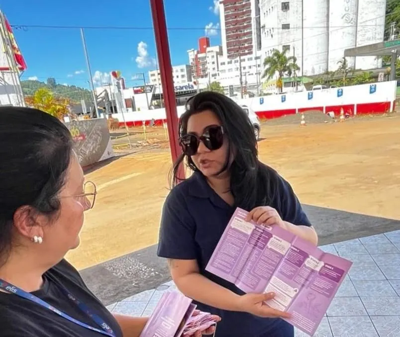Herval d’Oeste realiza ação nas ruas para marcar o Dia de Combate à Violência contra a Mulher
