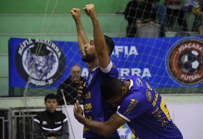 Joaçaba vence o Vasco e abre vantagem nas quartas de final