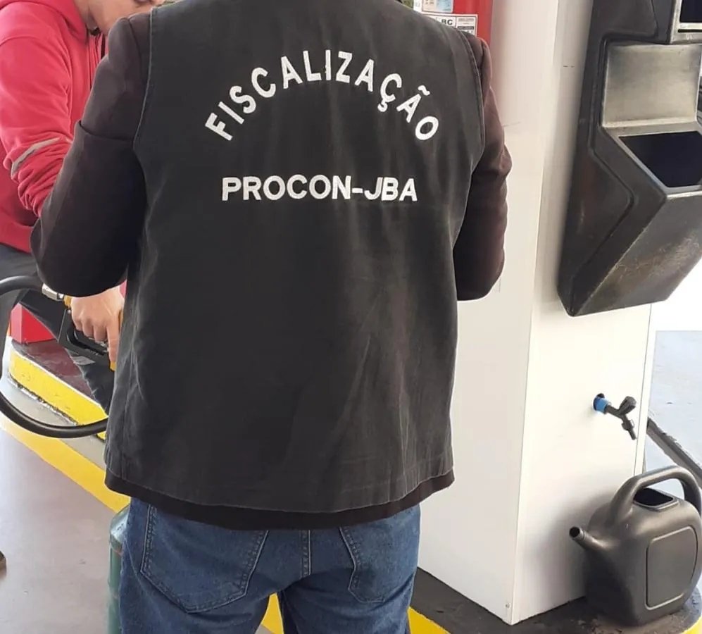 Procon de Joaçaba constata diferença de 13,5% no preço da Gasolina vendida no município