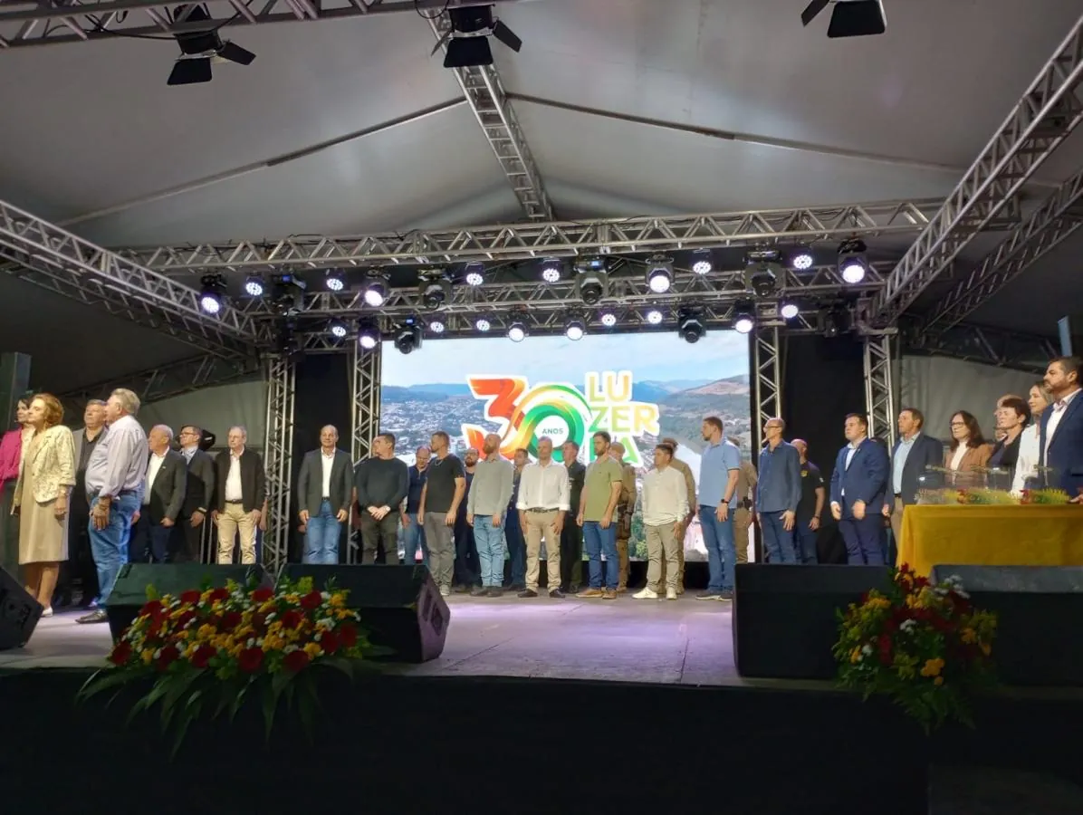 Homenagens marcam as festividades dos 30 anos de Luzerna