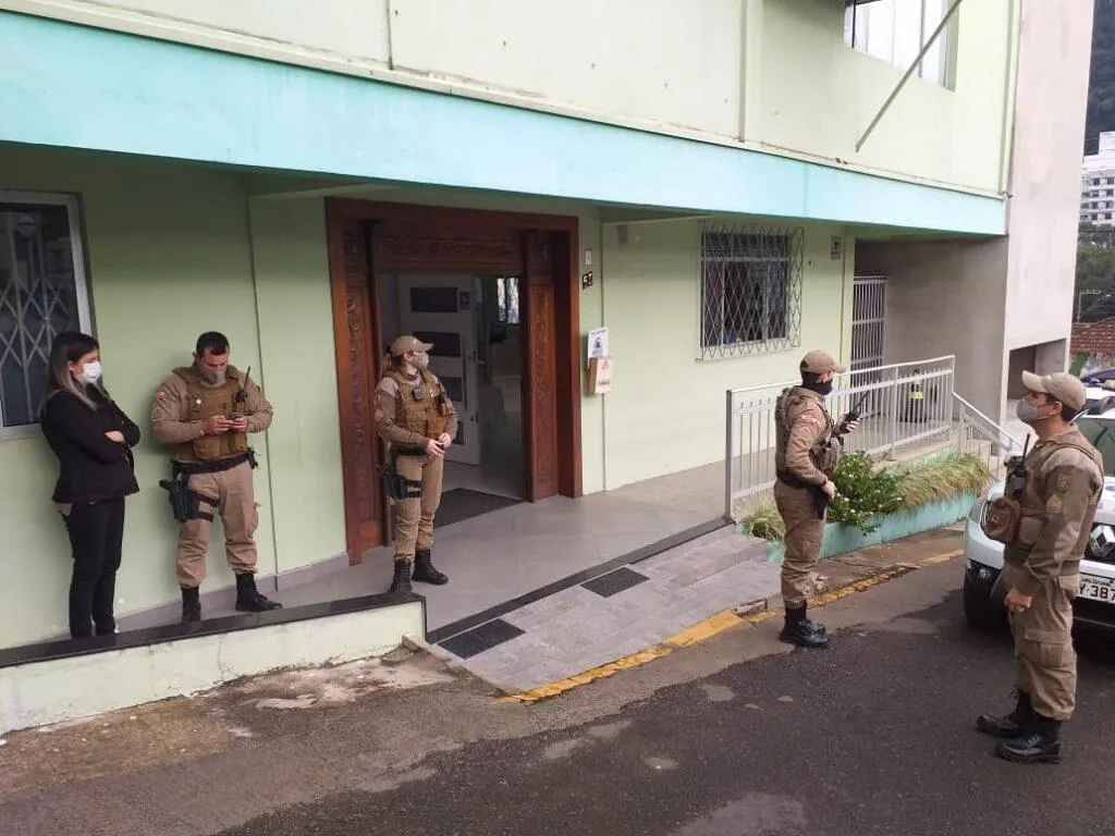 Urgente: Homem é preso após aplicar golpe de quase 2 mil reais na paróquia Senhor Bom Jesus de Herval d’Oeste