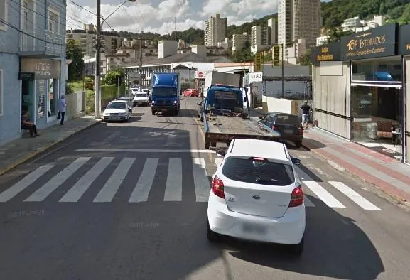 Parte da rua Tiradentes estará interditada neste Sábado