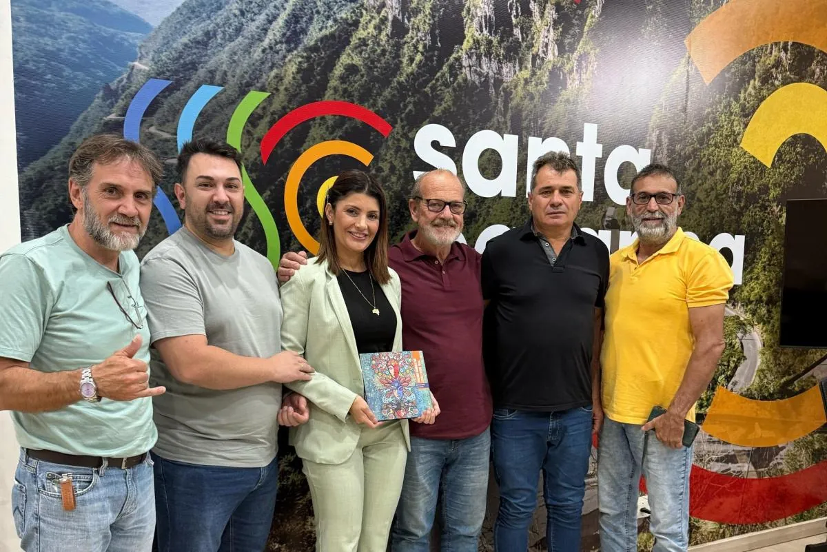 Comitiva vai a Floripa em busca de apoio para fortalecer Carnaval de Joaçaba