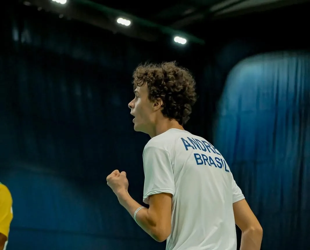 AMOB conquista 11 medalhas no Nacional de Badminton em Curitiba