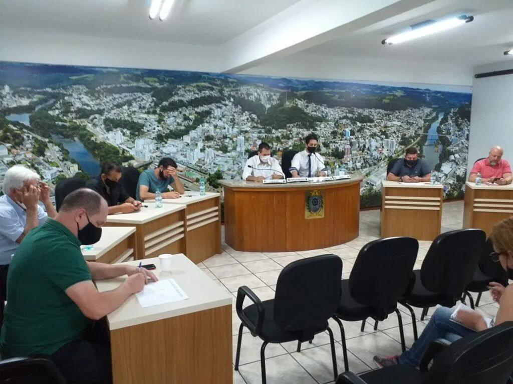 Vereador é absolvido de dois processos por improbidade administrativa em Herval d’ Oeste