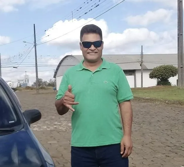 Homem foi identificado como Denilson Vieira, de 55 anos (Foto: Redes Sociais)