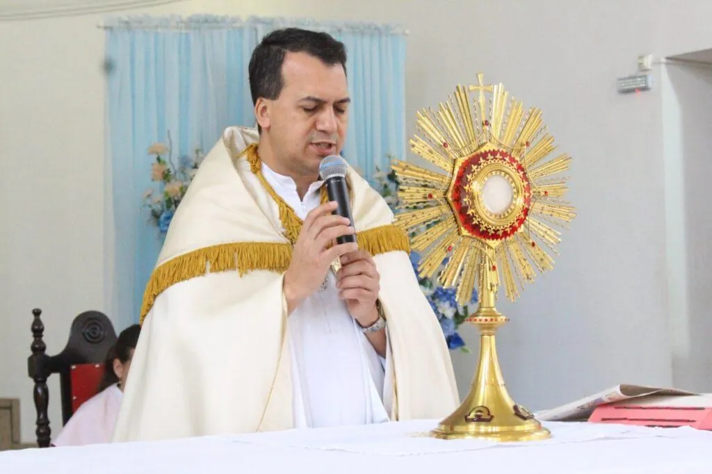 Padre Davi despede-se da Paróquia Senhor Bom Jesus de Herval d’Oeste