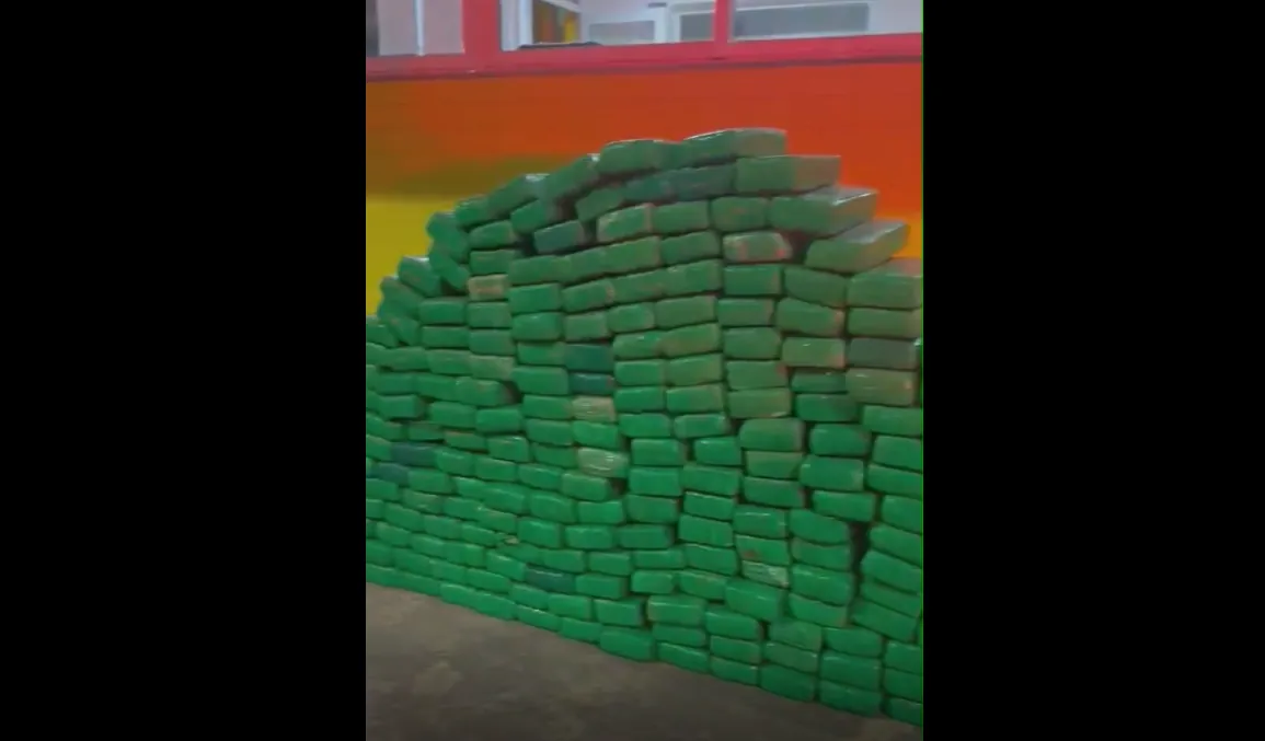 Ação conjunta entre PRF e PMRv apreende 150 quilos de maconha em Luzerna
