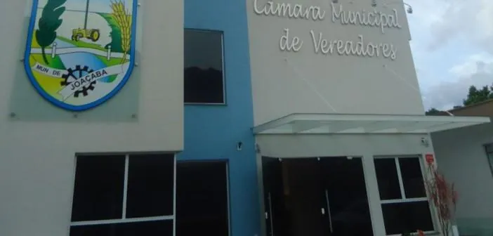 Comissão de legislação e justiça da câmara de vereadores de Joaçaba retém projeto que repassaria recursos em combate ao coronavírus para o HUST. Recursos a serem repassados são na casa de 1 milhão e 800 mil reais