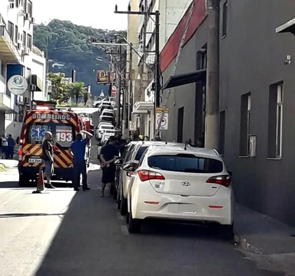 Trabalhador sofre descarga elétrica em Herval d’ Oeste
