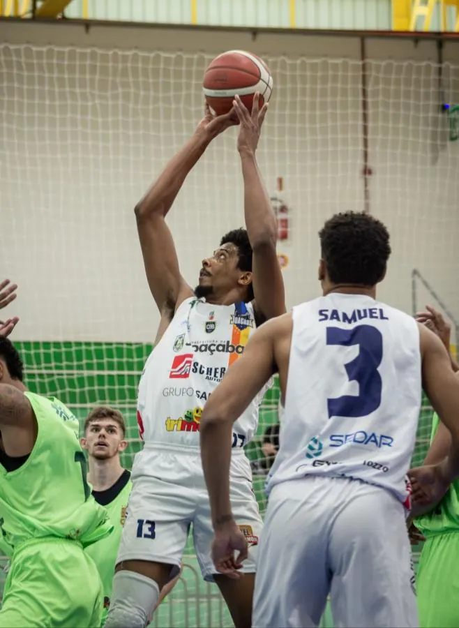 Basket Joaçaba fecha classificatória no domingo (18), dentro de casa
