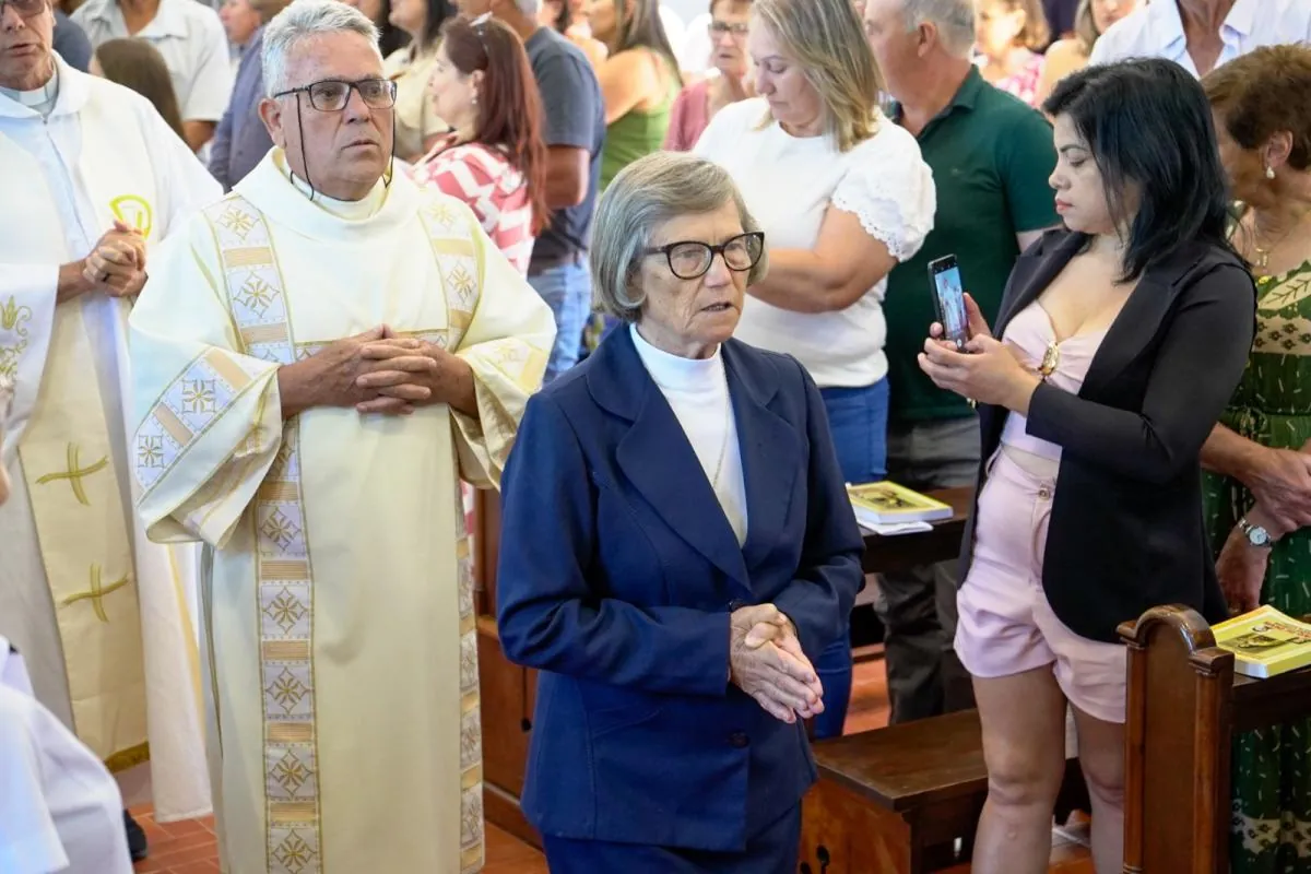 Irmã Inês Franceschet celebra Jubileu de Ouro na comunidade do Rio Sapato em Herval d’Oeste