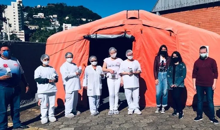 Curso de Enfermagem homenageia profissionais do Centro de Triagem