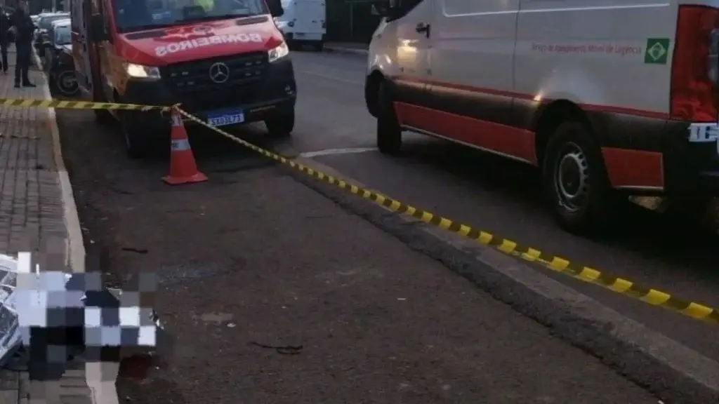 Homem morre após sofrer descarga elétrica e cair de prédio em Pinheiro Preto